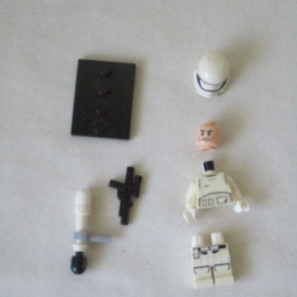 5pcs LEGO Minifigure 1st Order Trooper Werewolf Aron Bot Stone Monster Brickster - Picture 6 of 8